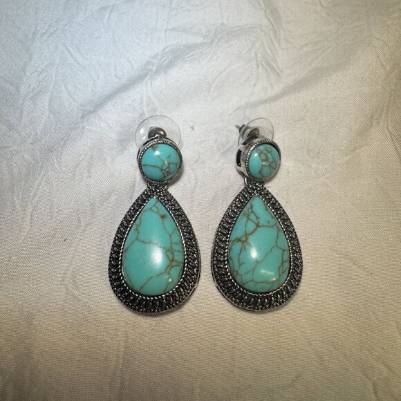 Turquoise color & Silver-Plated Bohemian Drop Earrings With Teardrop Shape - Picture 5 of 6